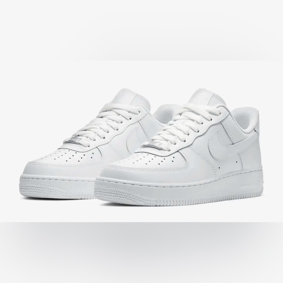 Nike Air Force 1 '07 - Picture 1 of 3